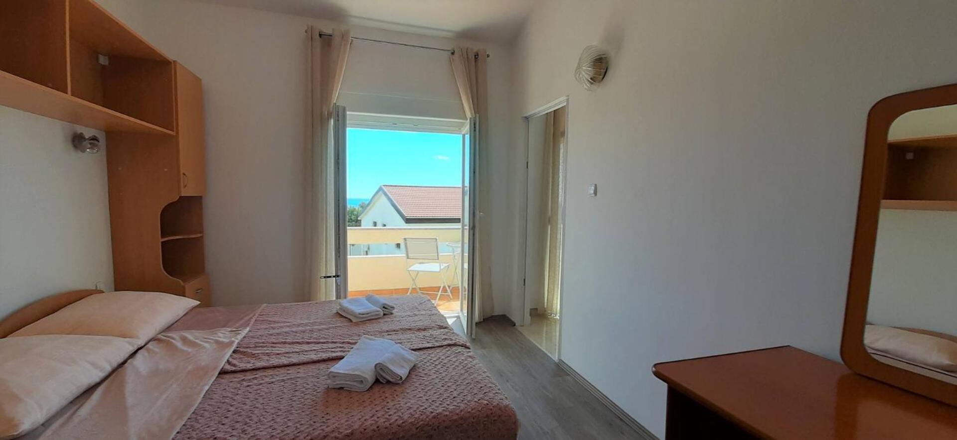 Guest House Helena Close To Beach Krk Town Dış mekan fotoğraf