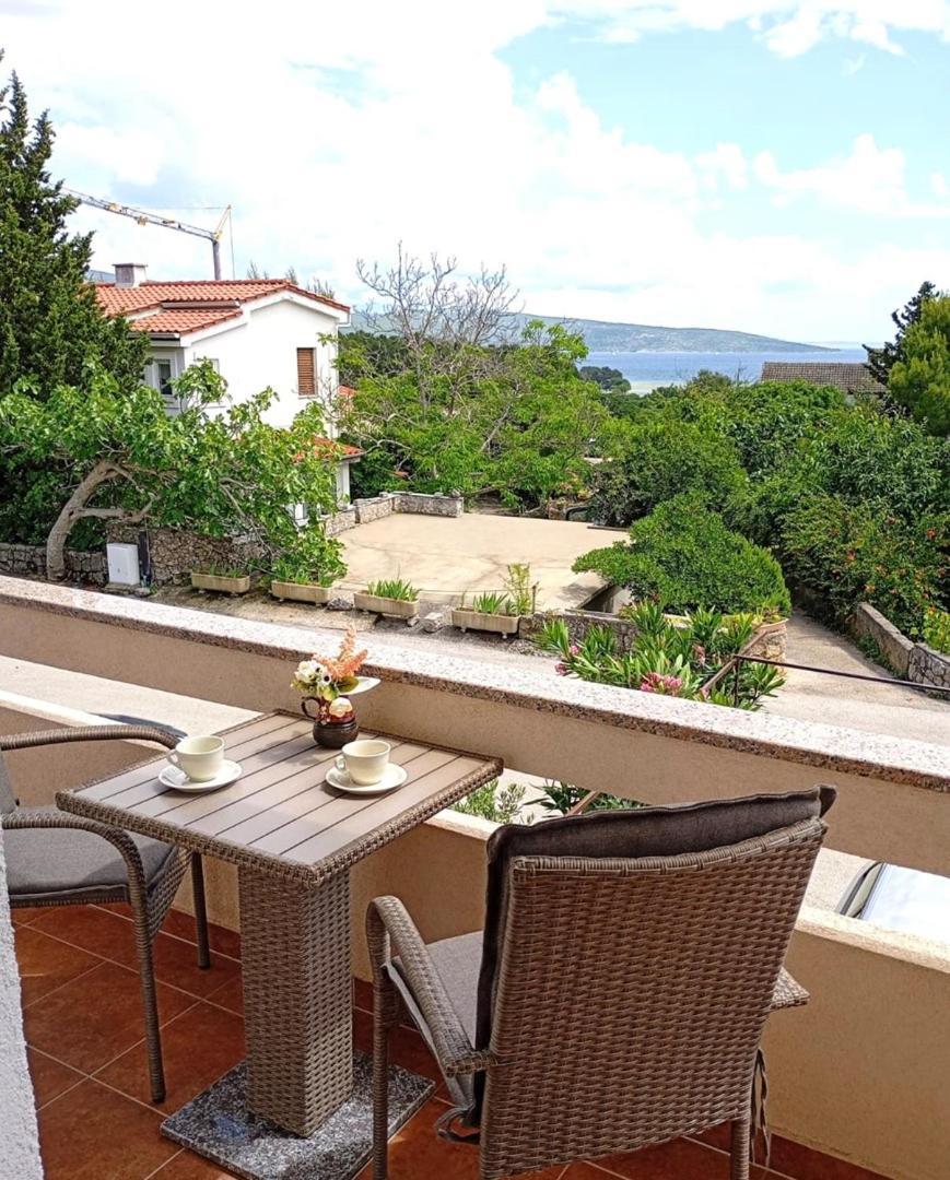 Guest House Helena Close To Beach Krk Town Dış mekan fotoğraf
